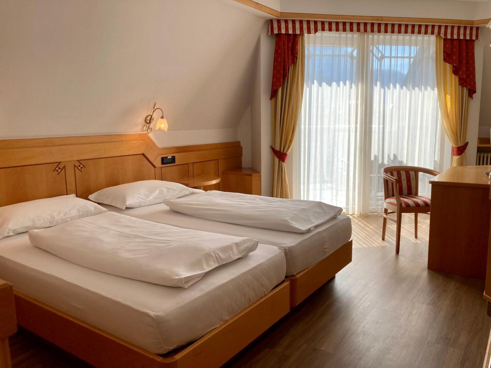Hotel Ideal Park Λάιβες Δωμάτιο φωτογραφία